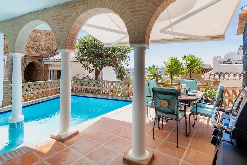 Casa Feliz - Mijas Golf, Private Pool, 3 Bedroom 3 Bathrooms Ensuite Malaga